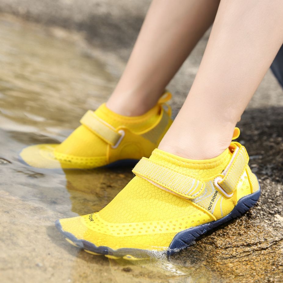 Women Water Shoes Barefoot Quick Dry Aqua Sports Shoes - Yellow Size EU39 = US6